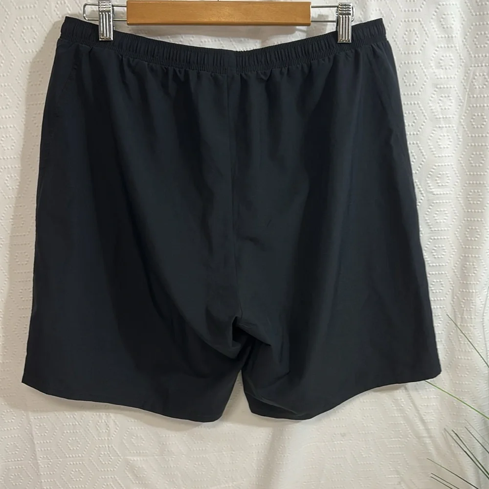 Mountain Hardwear Black Athletic Shorts
